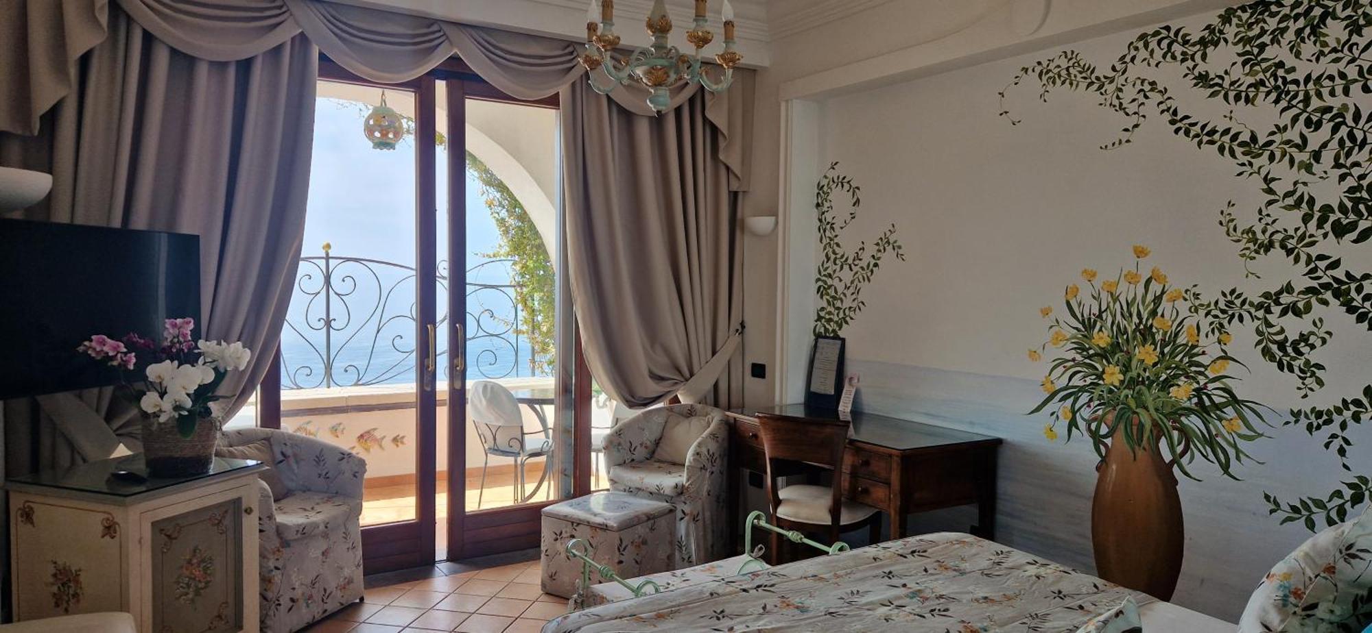 La Conca Azzurra Hotel